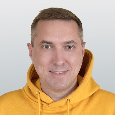 Дмитрий Артамонов